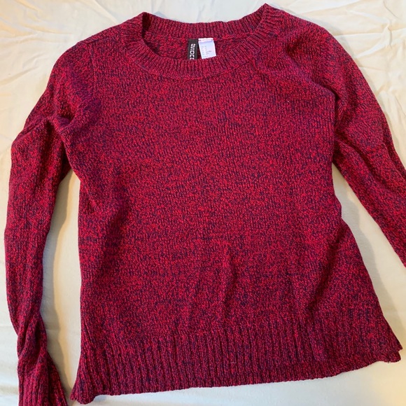 H&M red crew sweater - Picture 1 of 2